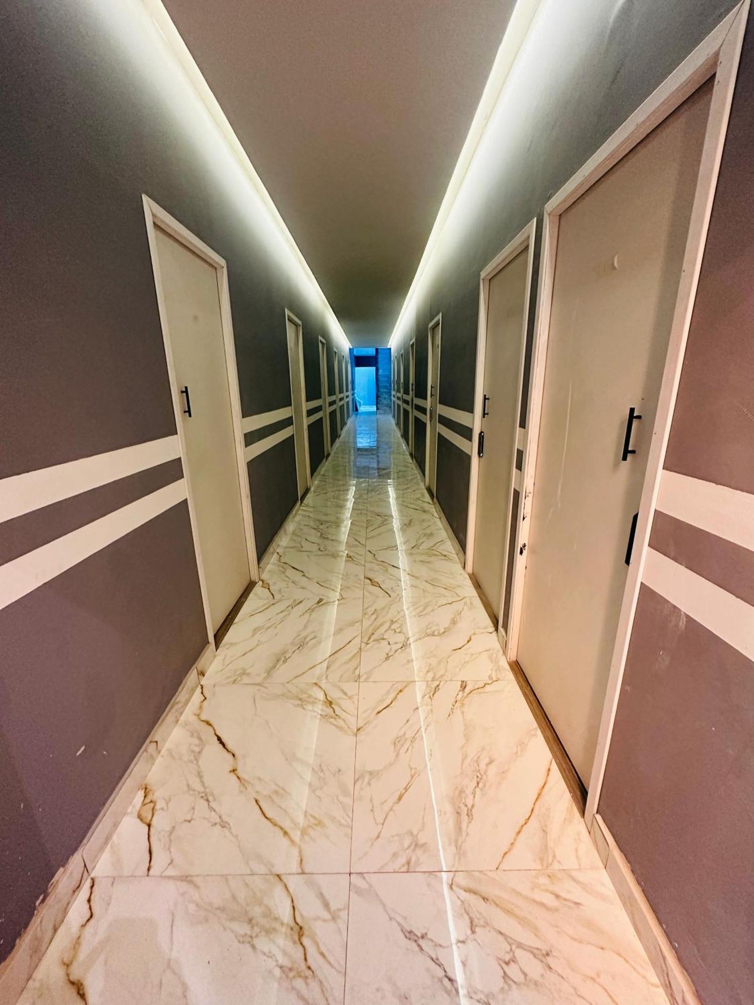 On Park Hotel E Estacionamento Traslado Guarulhos Ngoại thất bức ảnh
