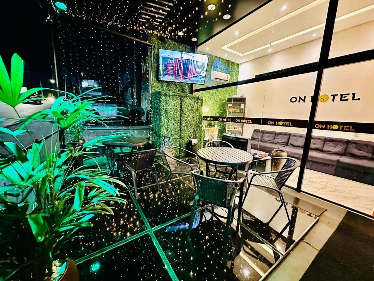 On Park Hotel E Estacionamento Traslado Guarulhos Ngoại thất bức ảnh